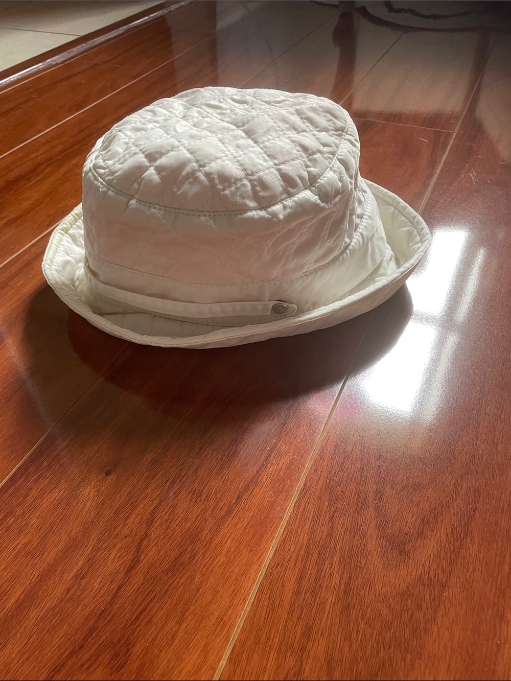 Betmar New York cream Quilted Bucket Hat